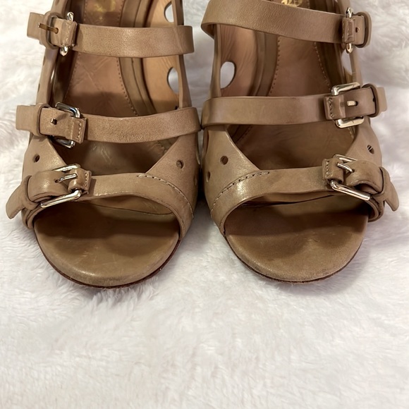 L.A.M.B. nude soft leather 4.5 inch stilettos strappy size 8.5 - Picture 10 of 11